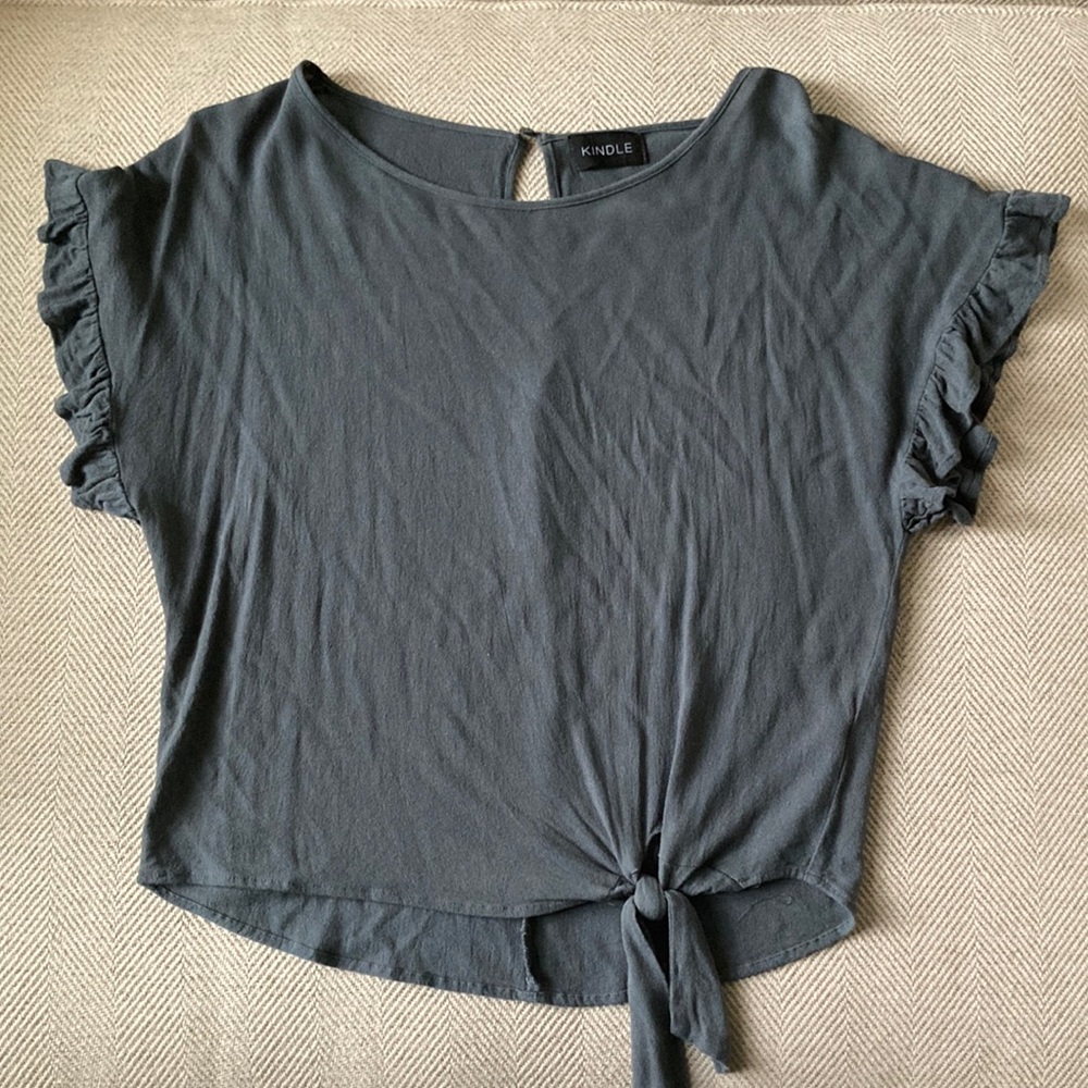 Shale tie-front top